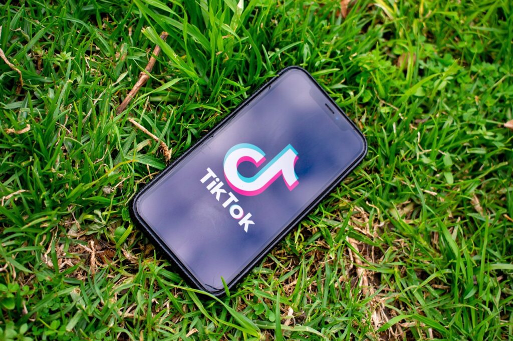 10 Công Cụ AI Hỗ Trợ Làm Video TikTok Hiệu Quả 202